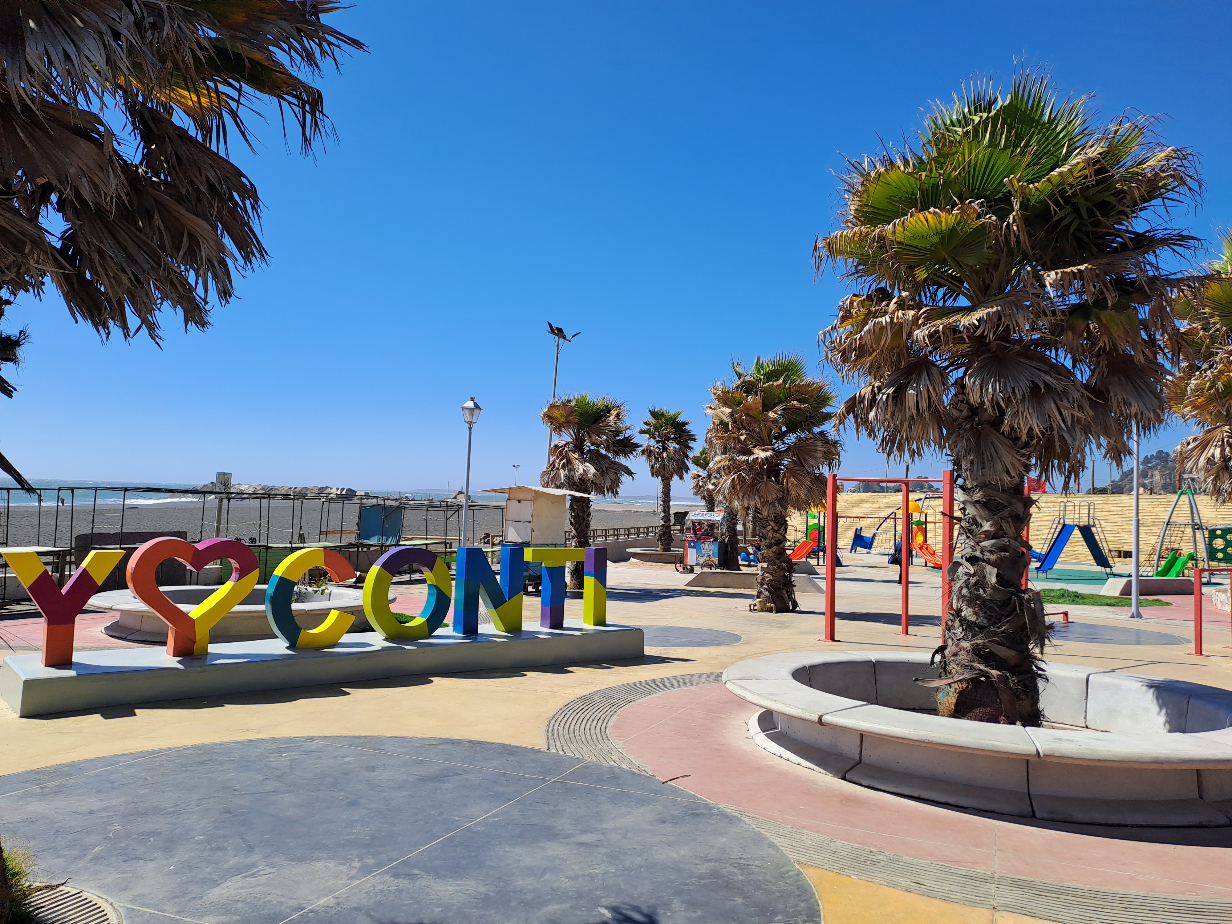 Fotografía del letreo icónico, yo amo a conti